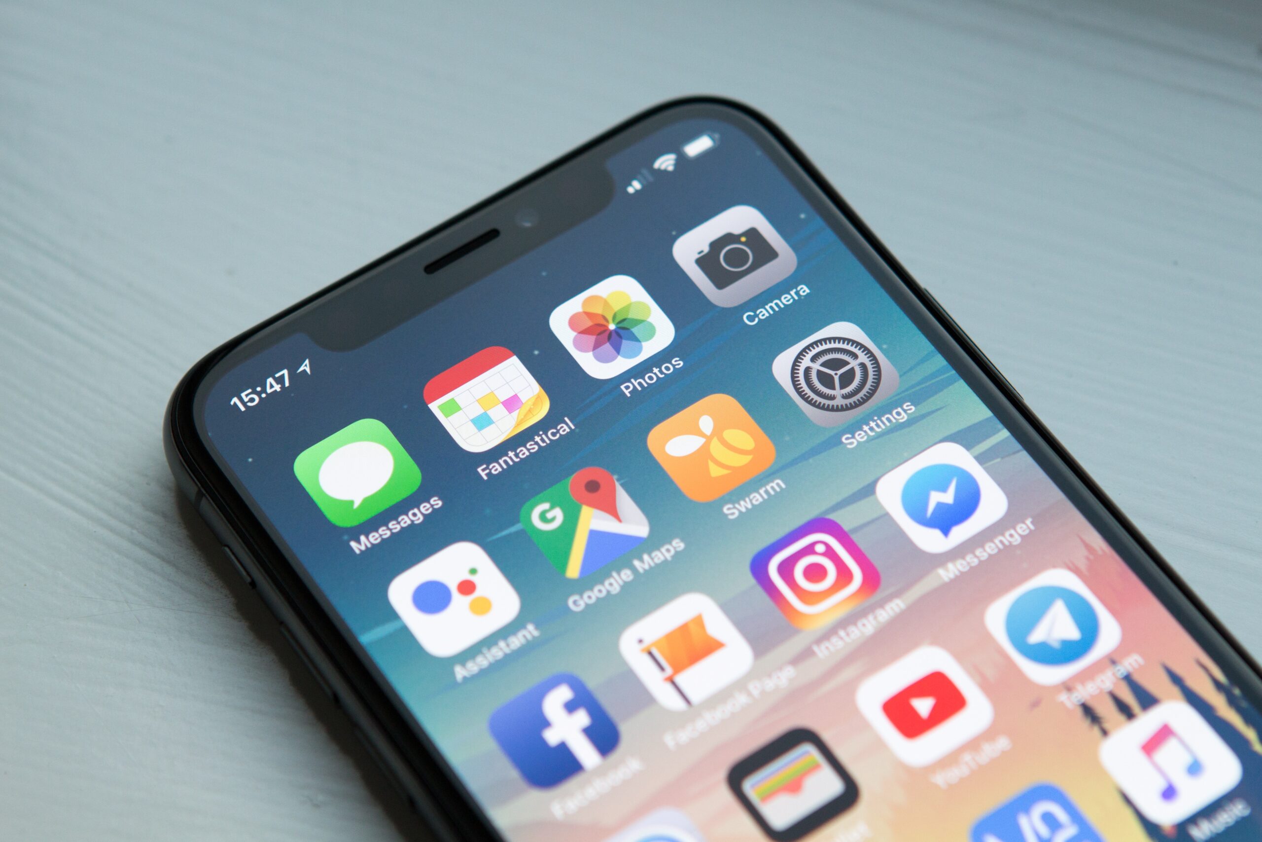 A Guide to Maximising Your E-commerce through Social Media 1 william hook 9e9PD9blAto unsplash scaled