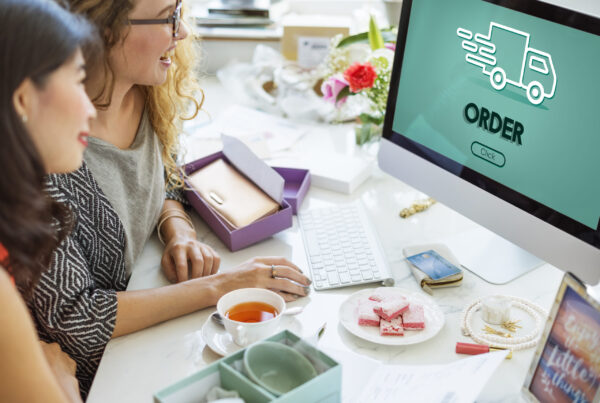 Build Scalable E-commerce Platforms in 2025 – An Ultimate Guide